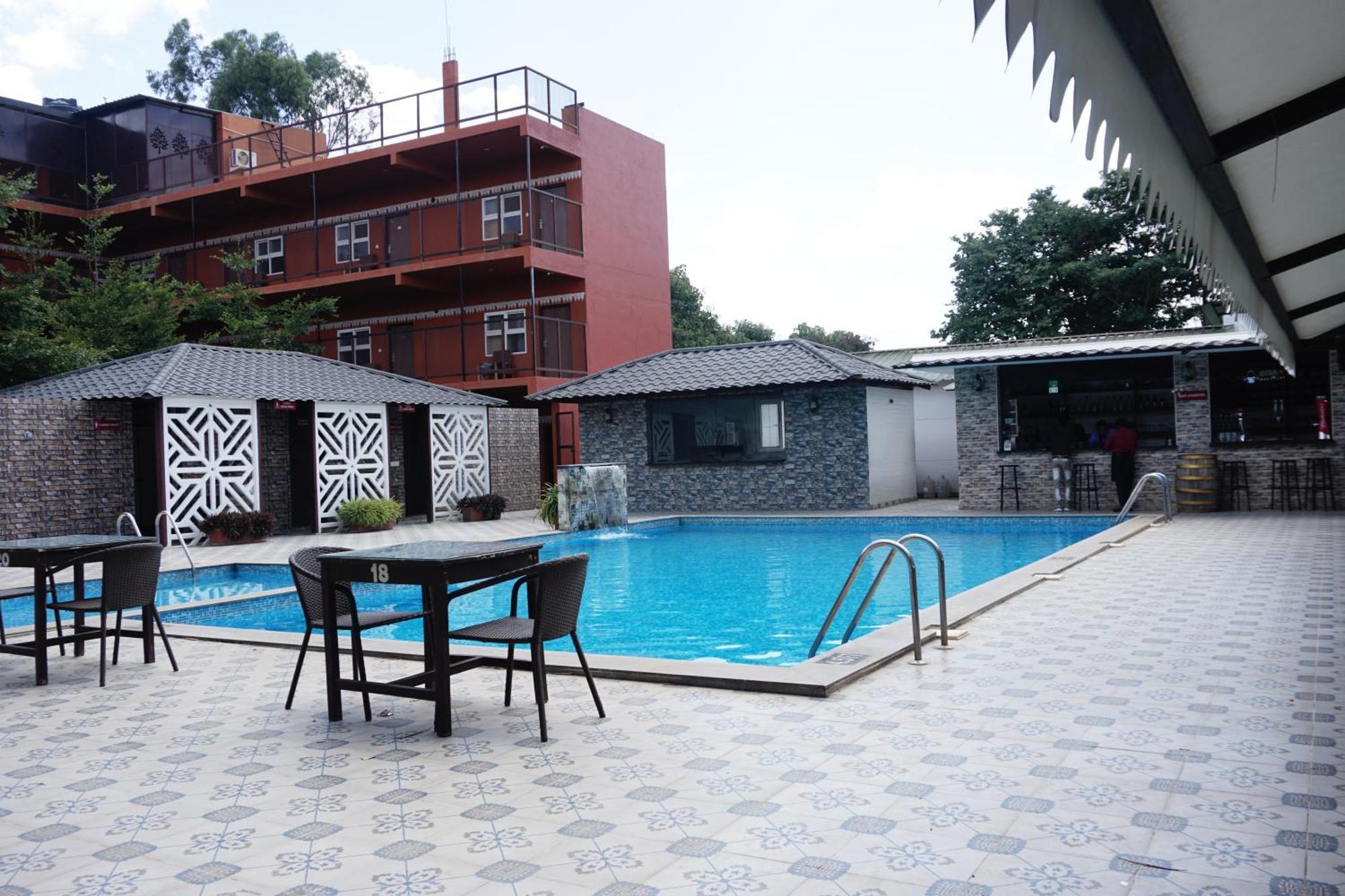 Vistar Resort & Hotels Kammasandra Exterior foto