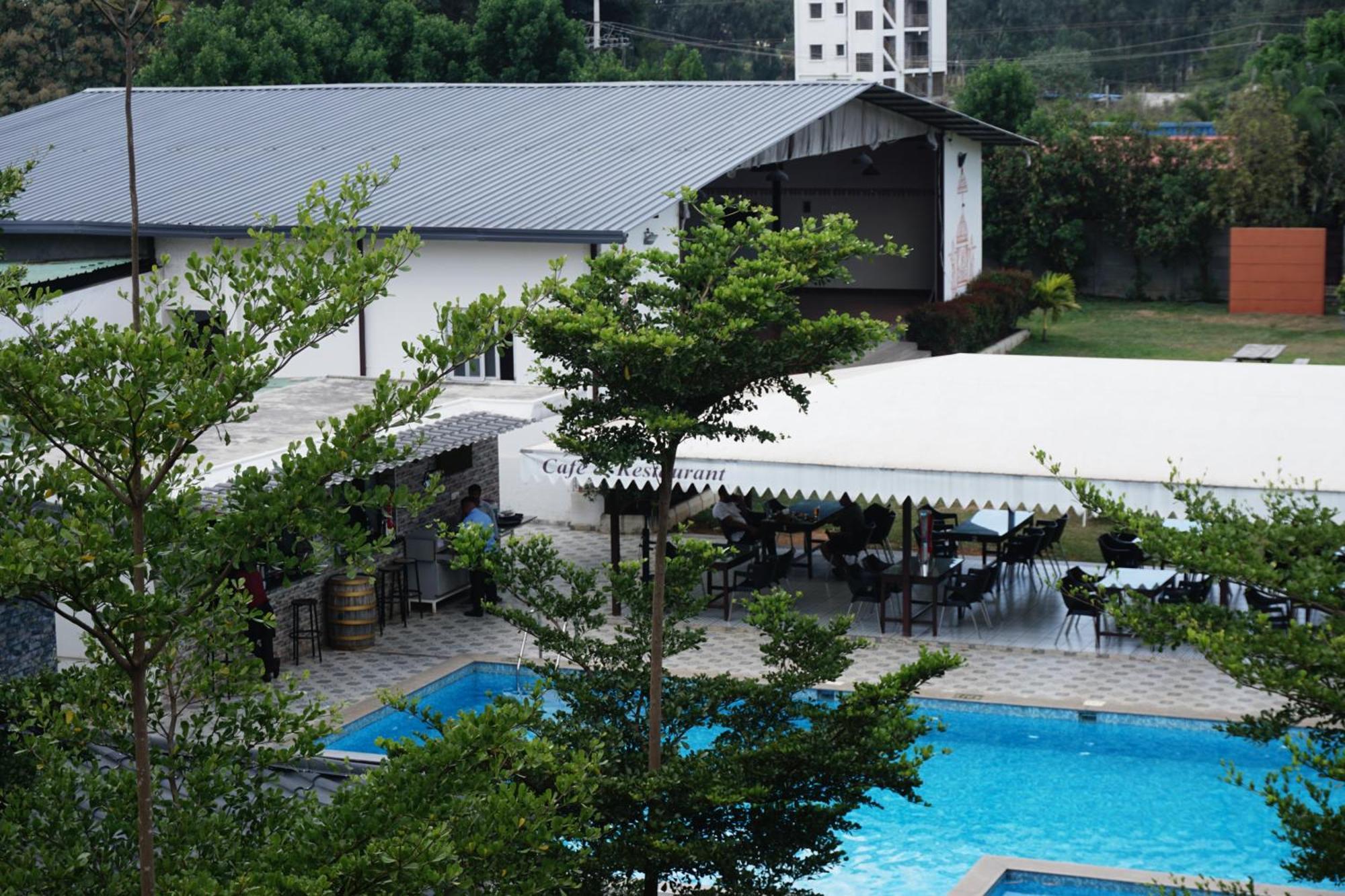 Vistar Resort & Hotels Kammasandra Exterior foto