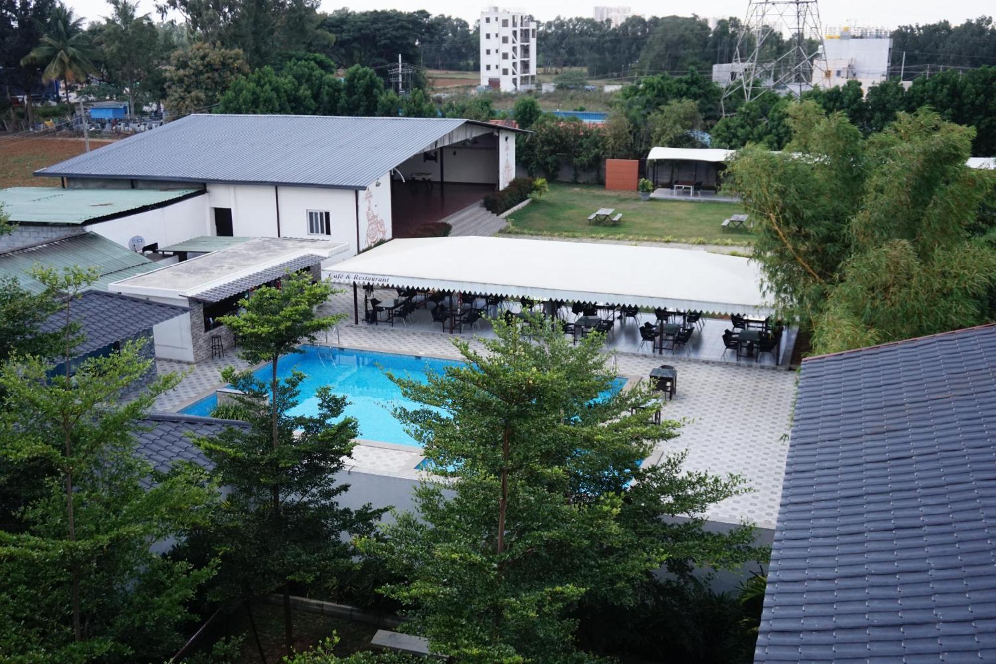 Vistar Resort & Hotels Kammasandra Exterior foto